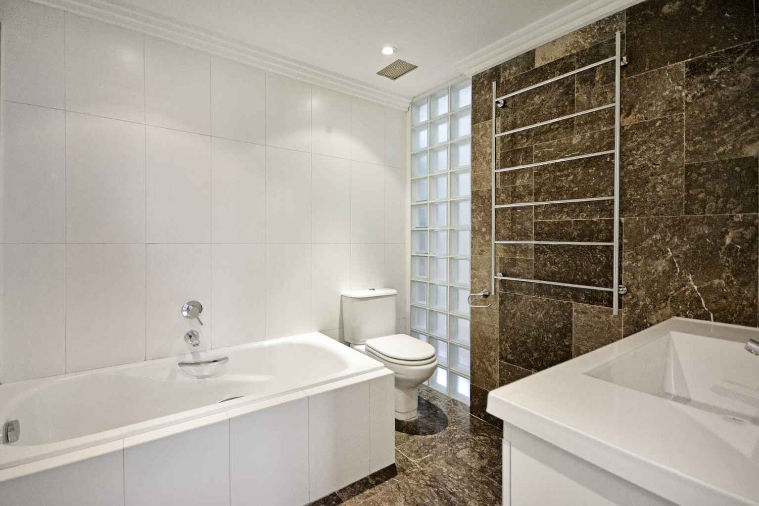 13/6-8 Penkivil Street Bondi