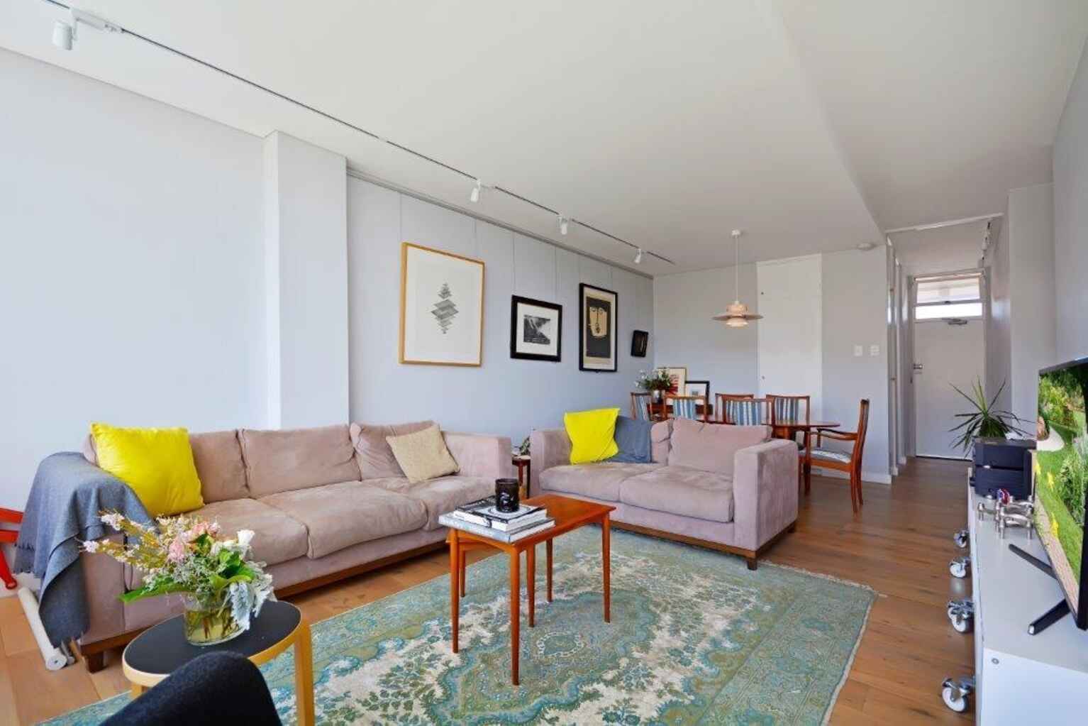 42/11 Yarranabee Road Darling Point