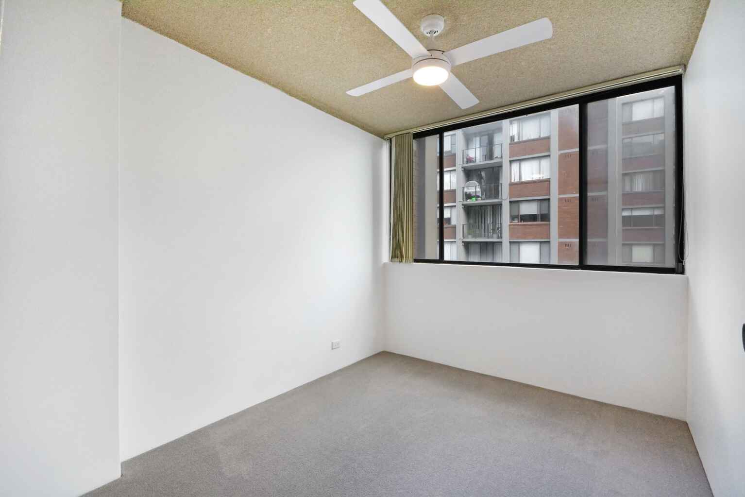 44/69 Cook Road Centennial Park