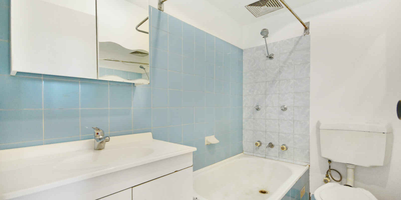 44/69 Cook Road Centennial Park