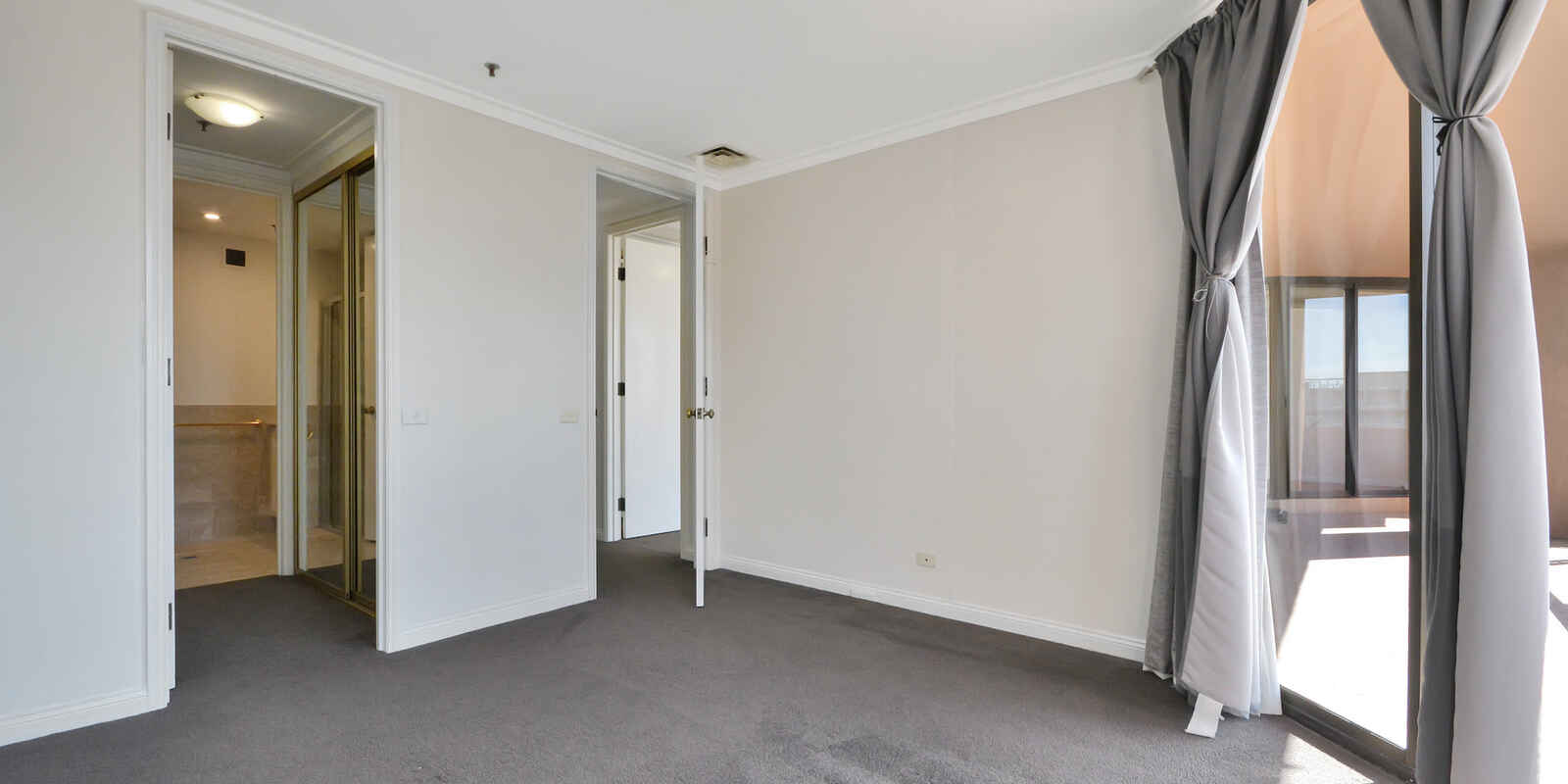 1207/85 Spring Street Bondi Junction