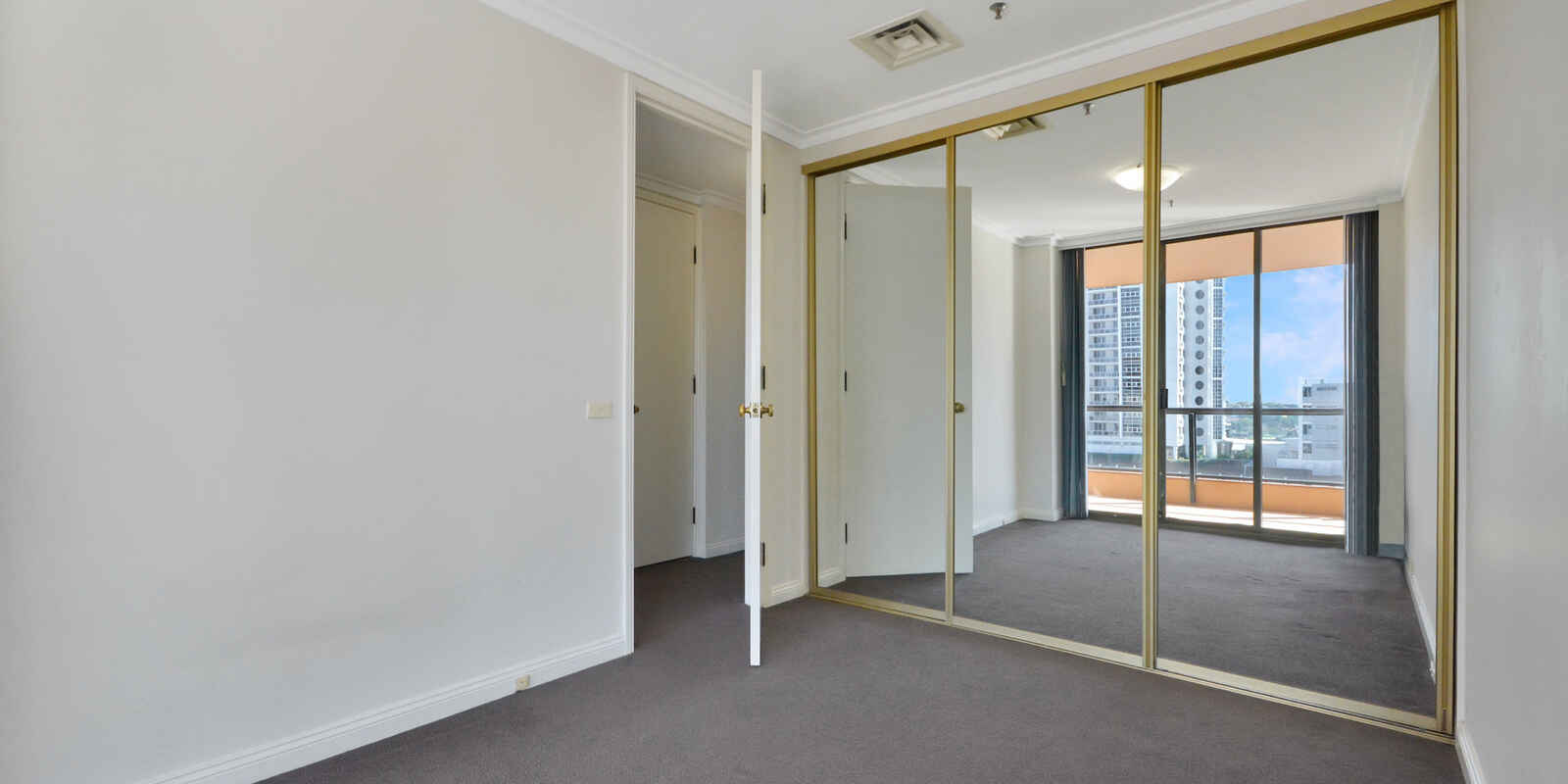 1207/85 Spring Street Bondi Junction