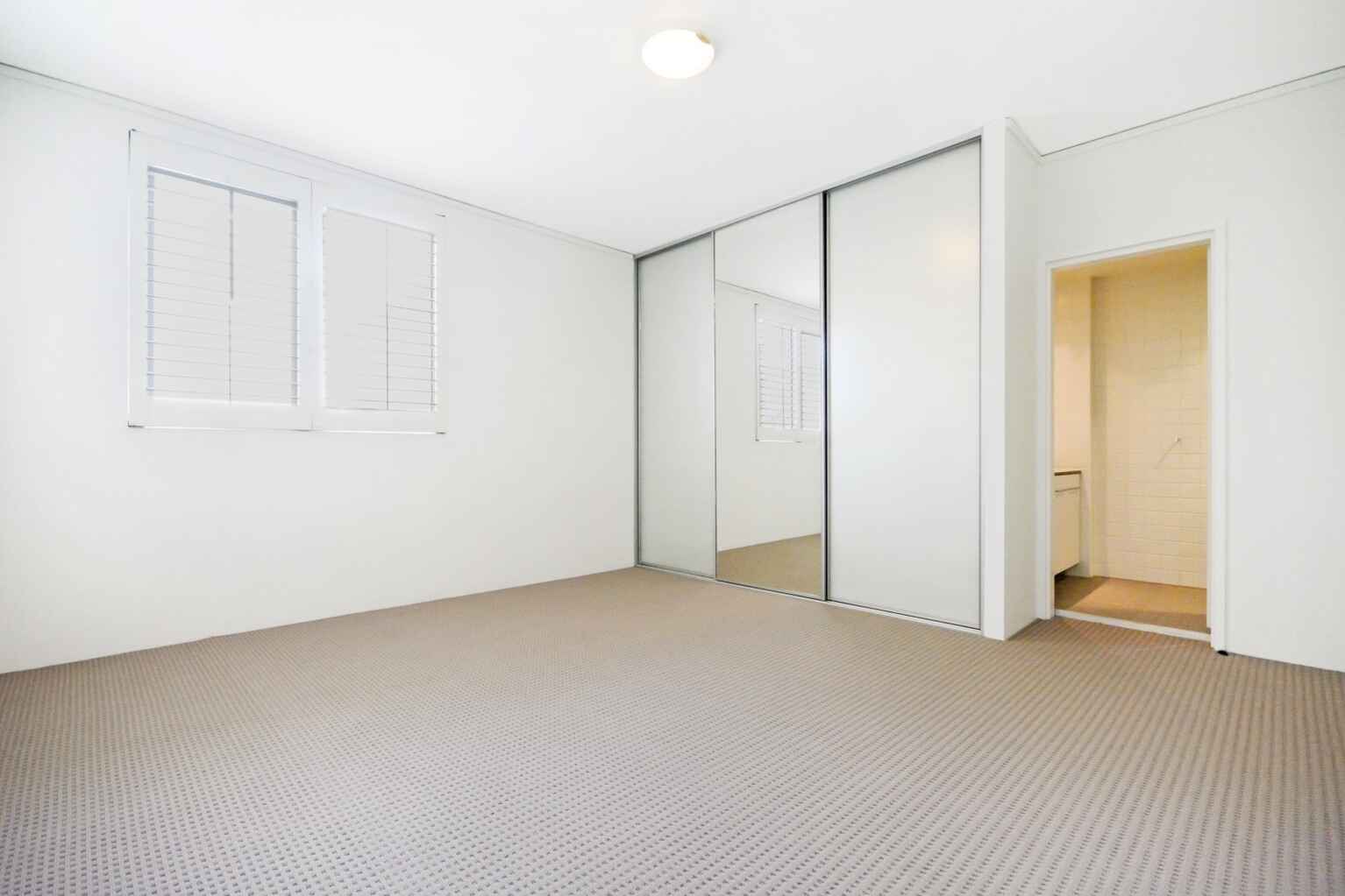 32/4 Grandstand Parade Zetland