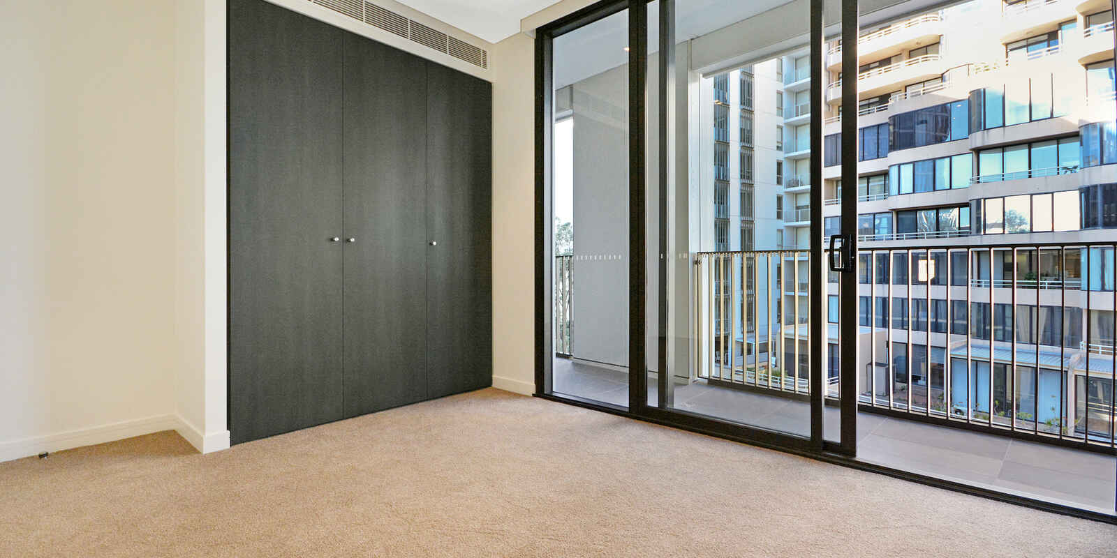 1 bed/552 Oxford Street Bondi Junction