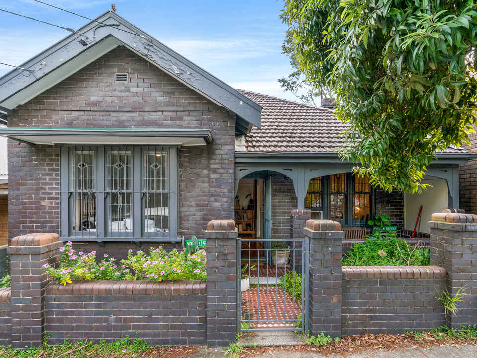 8 Oxford Street Newtown