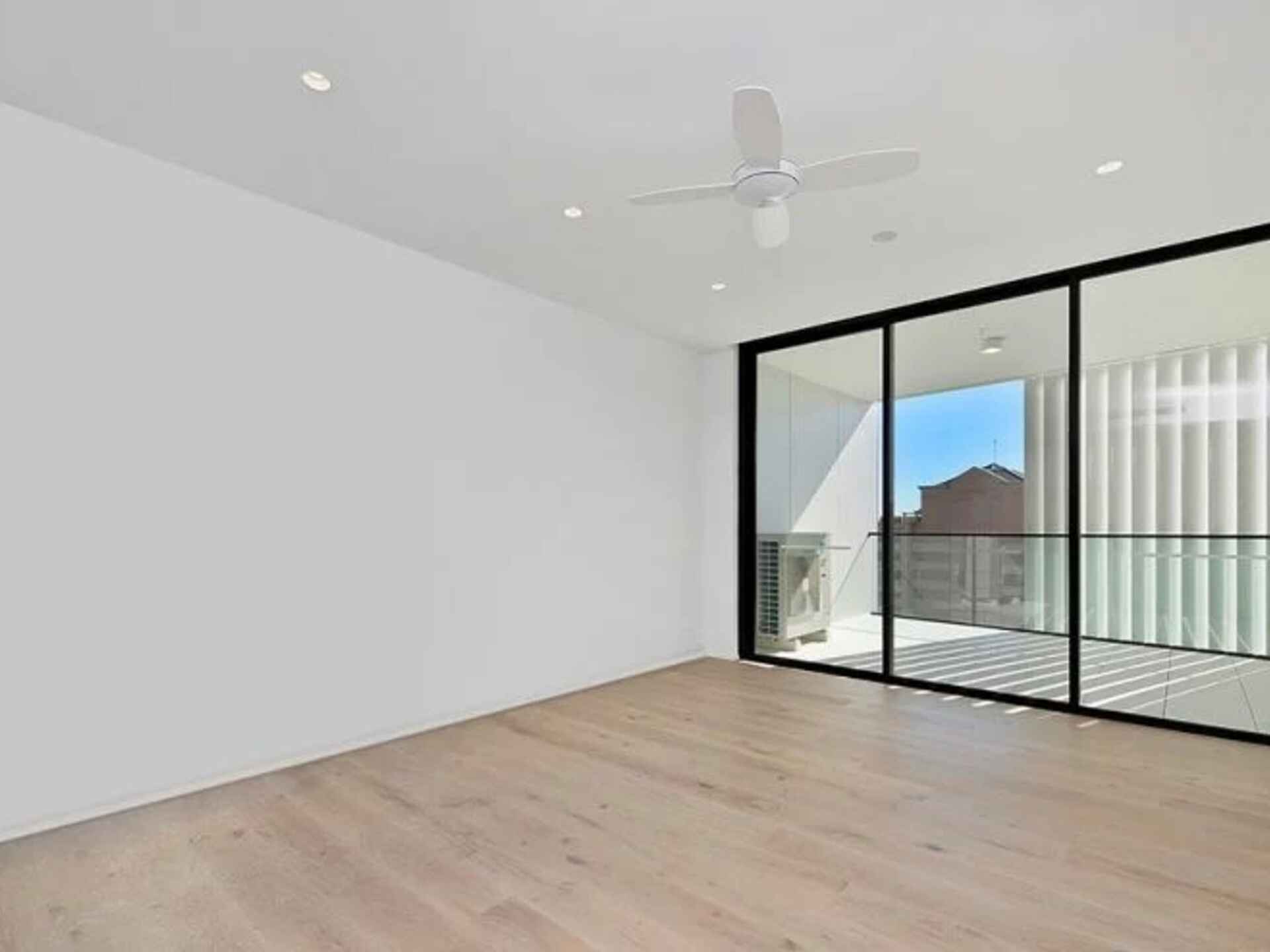 1 Bed/32-42 Spring Street Bondi Junction