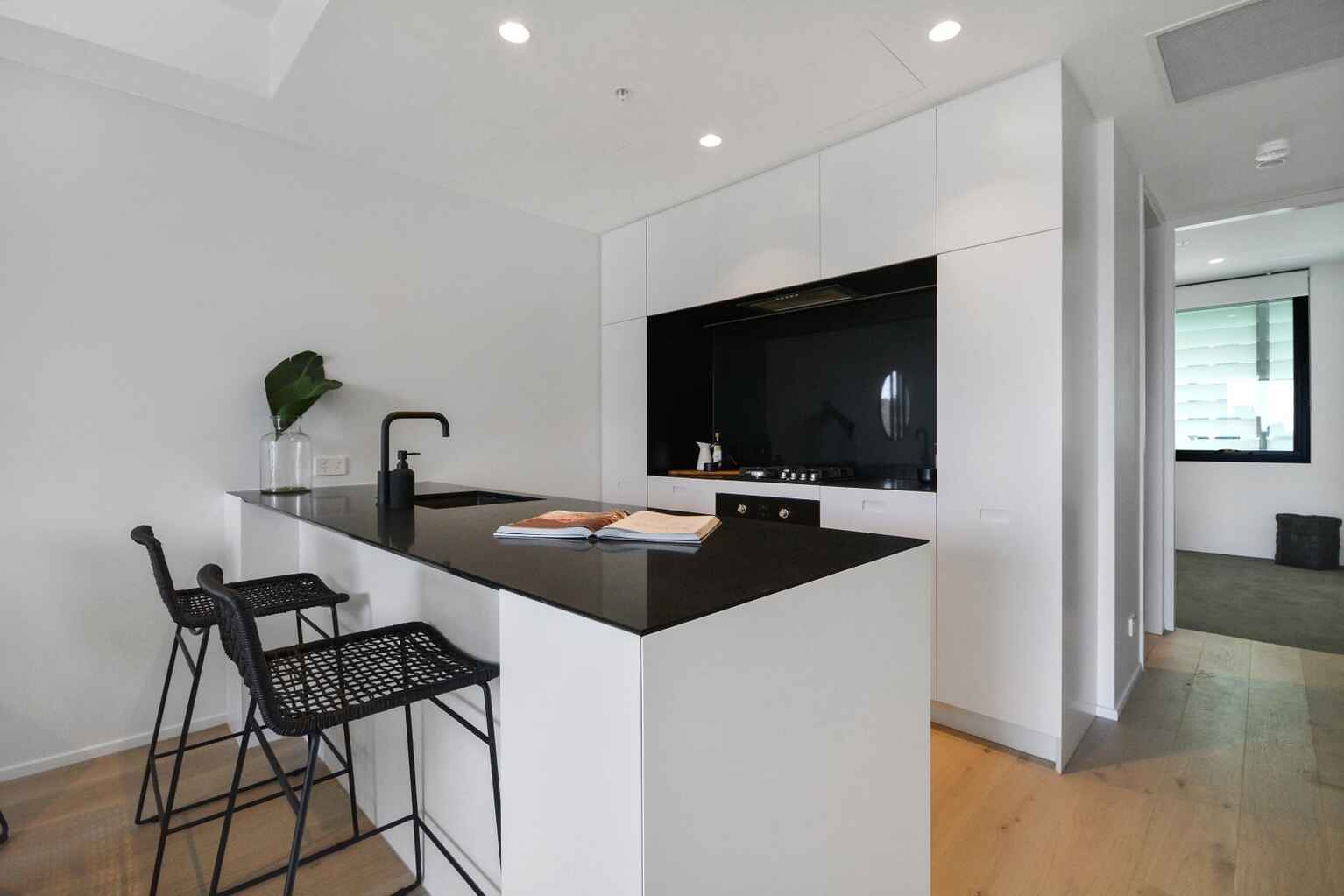 1103/32-42 Spring Street Bondi Junction