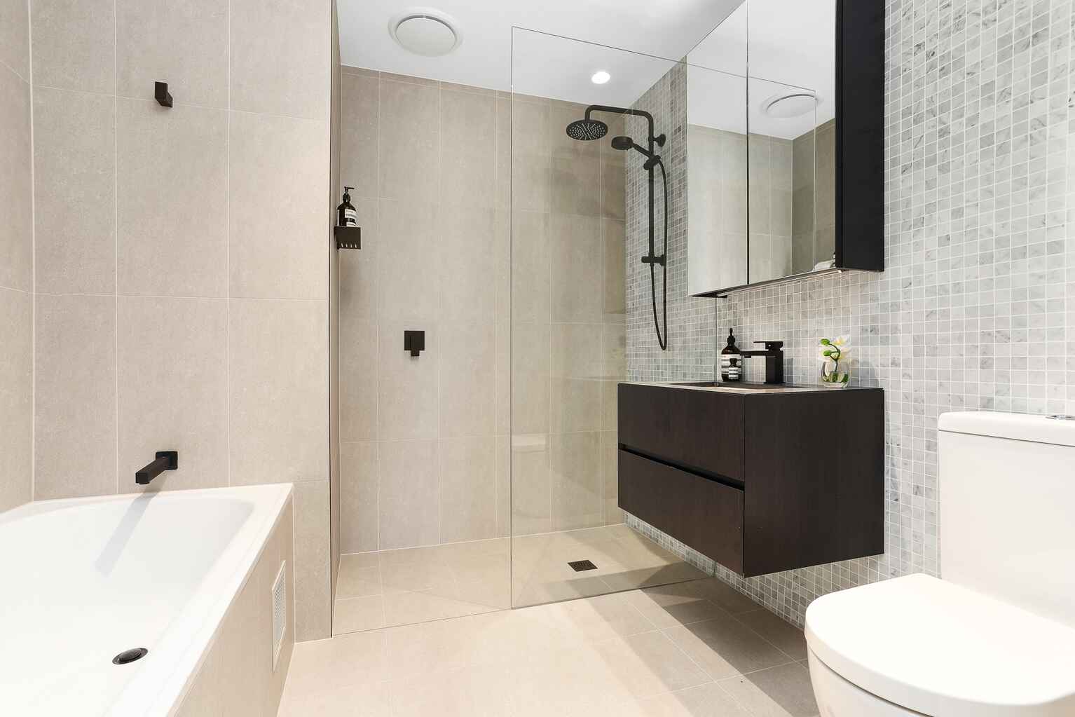 3 beds/32-42 Spring Street Bondi Junction