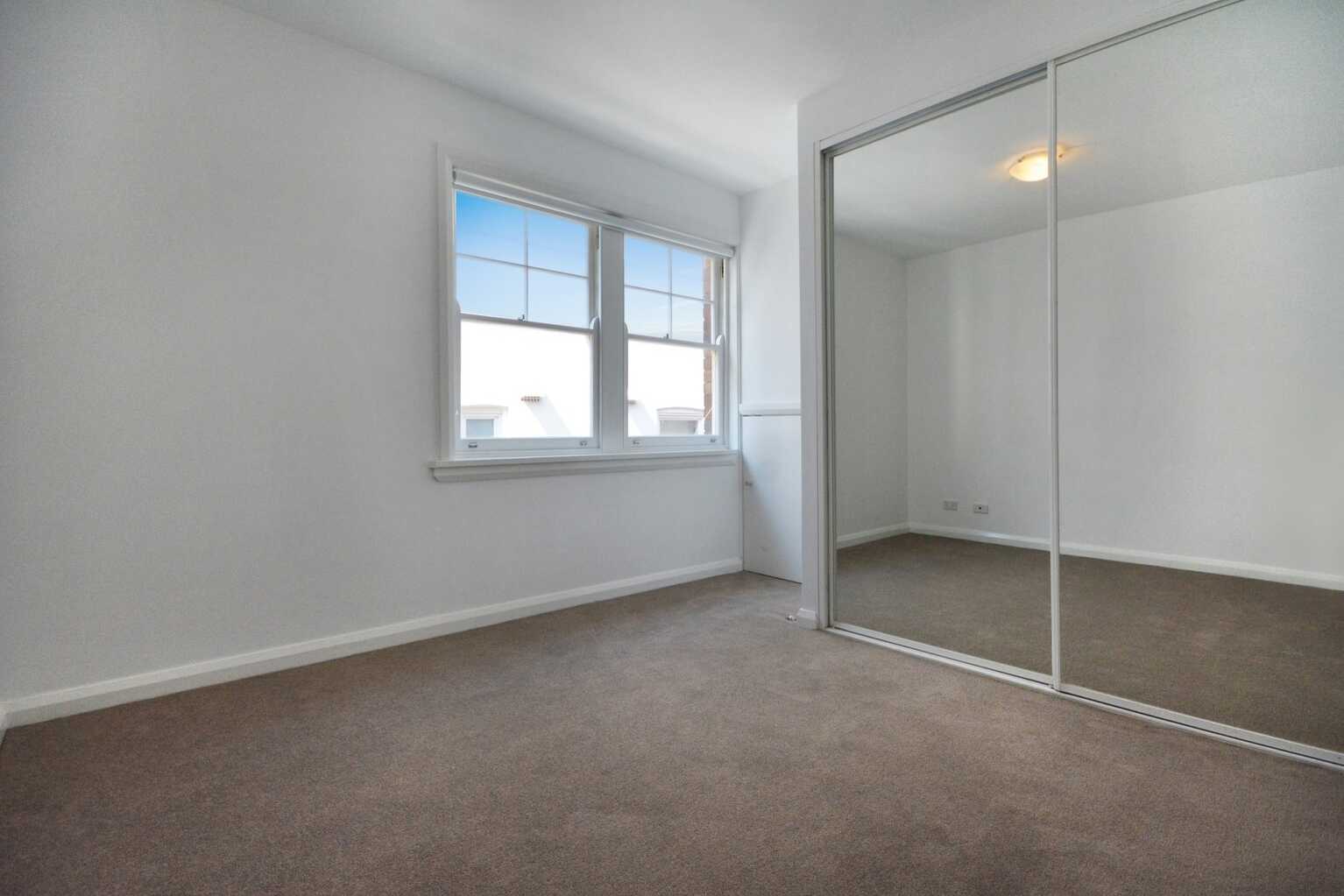 8/214 Alison Road Randwick
