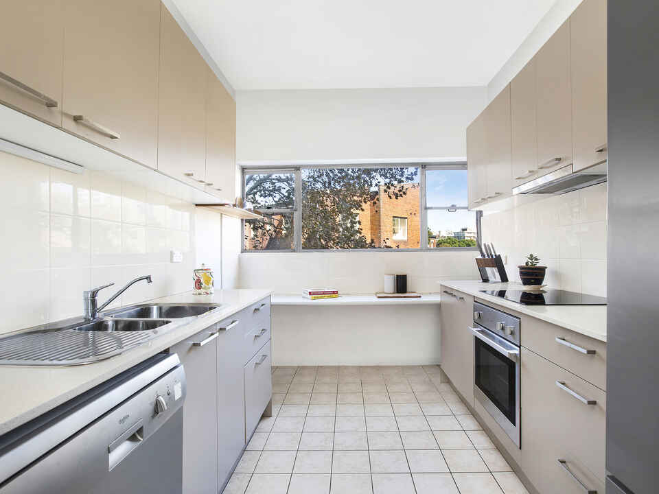 401/12 Ithaca Road Elizabeth Bay