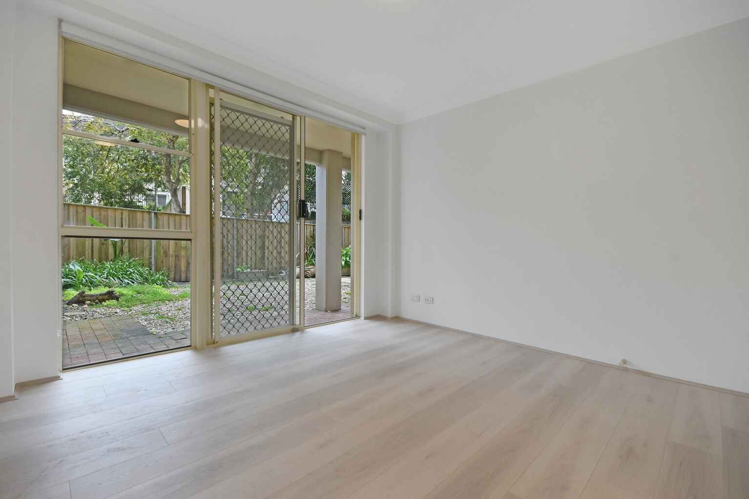 102/131 Bronte Road Bondi Junction