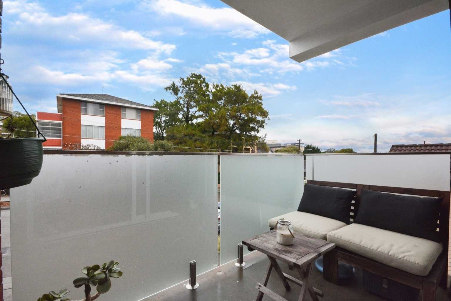 2/63 Arthur Street Randwick