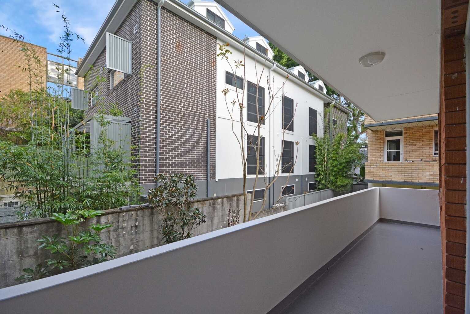 2/36 Dickson Street Bronte