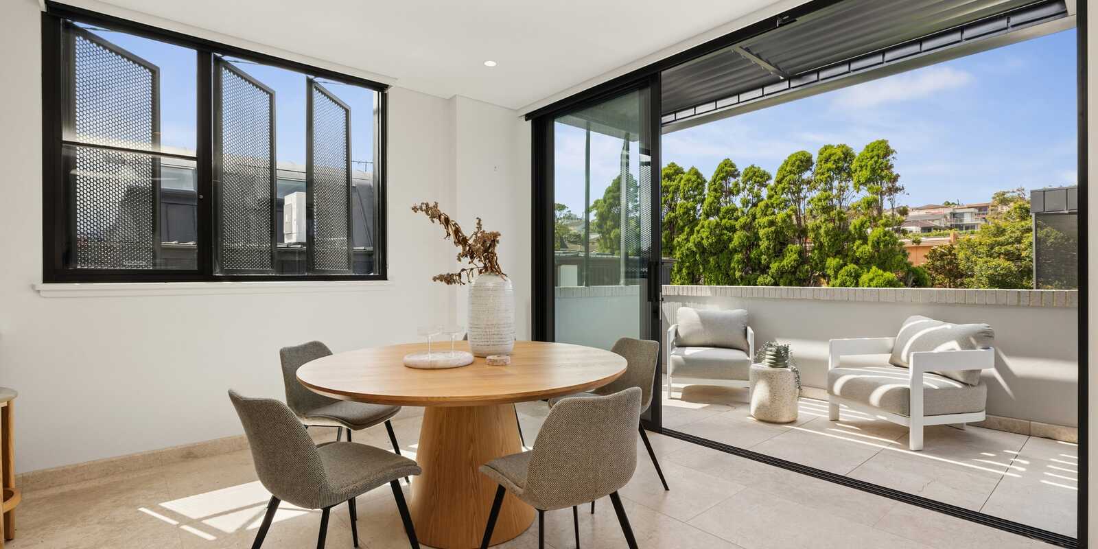 A302/575 Old South Head Road Rose Bay