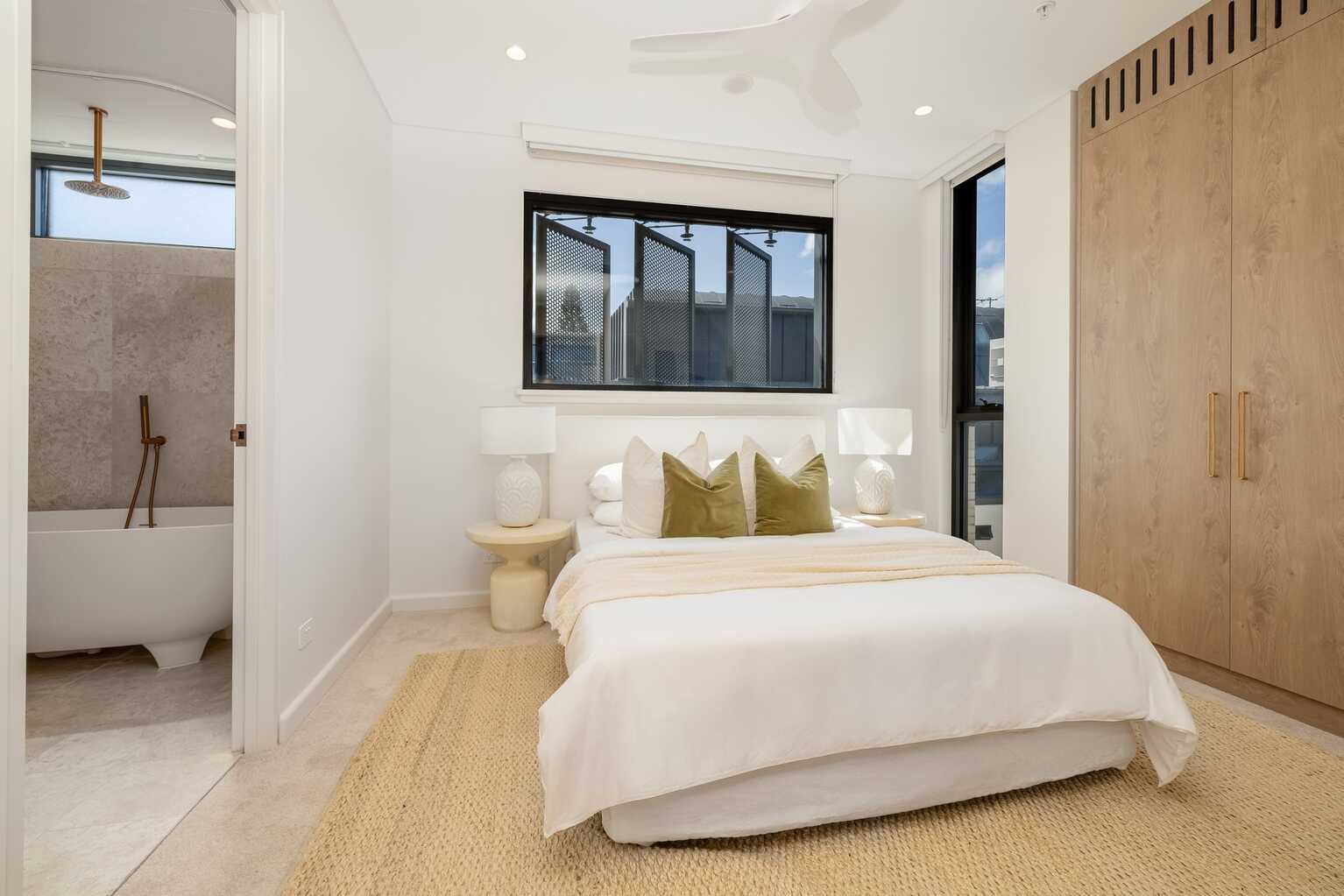 A302/575 Old South Head Road Rose Bay