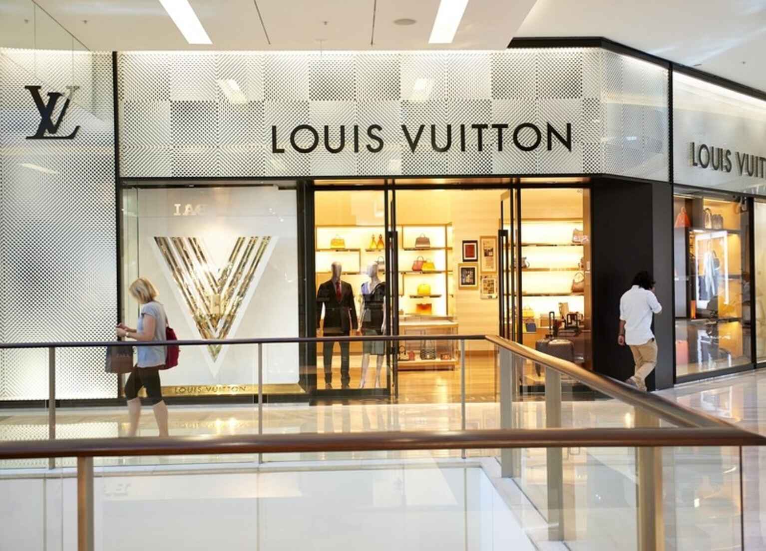 3 Bed/32-42 Spring Street Bondi Junction