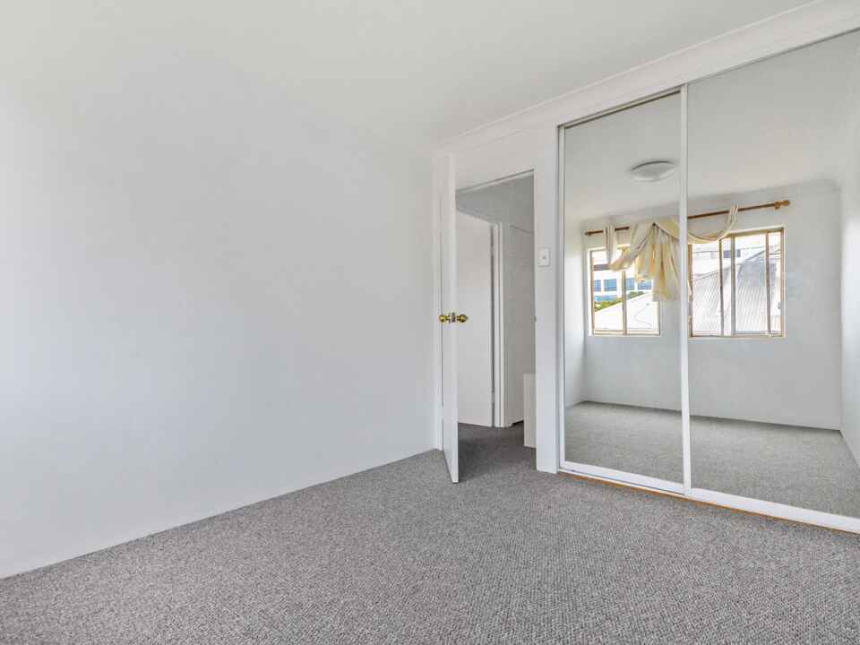 69/219 Chalmers Street Redfern