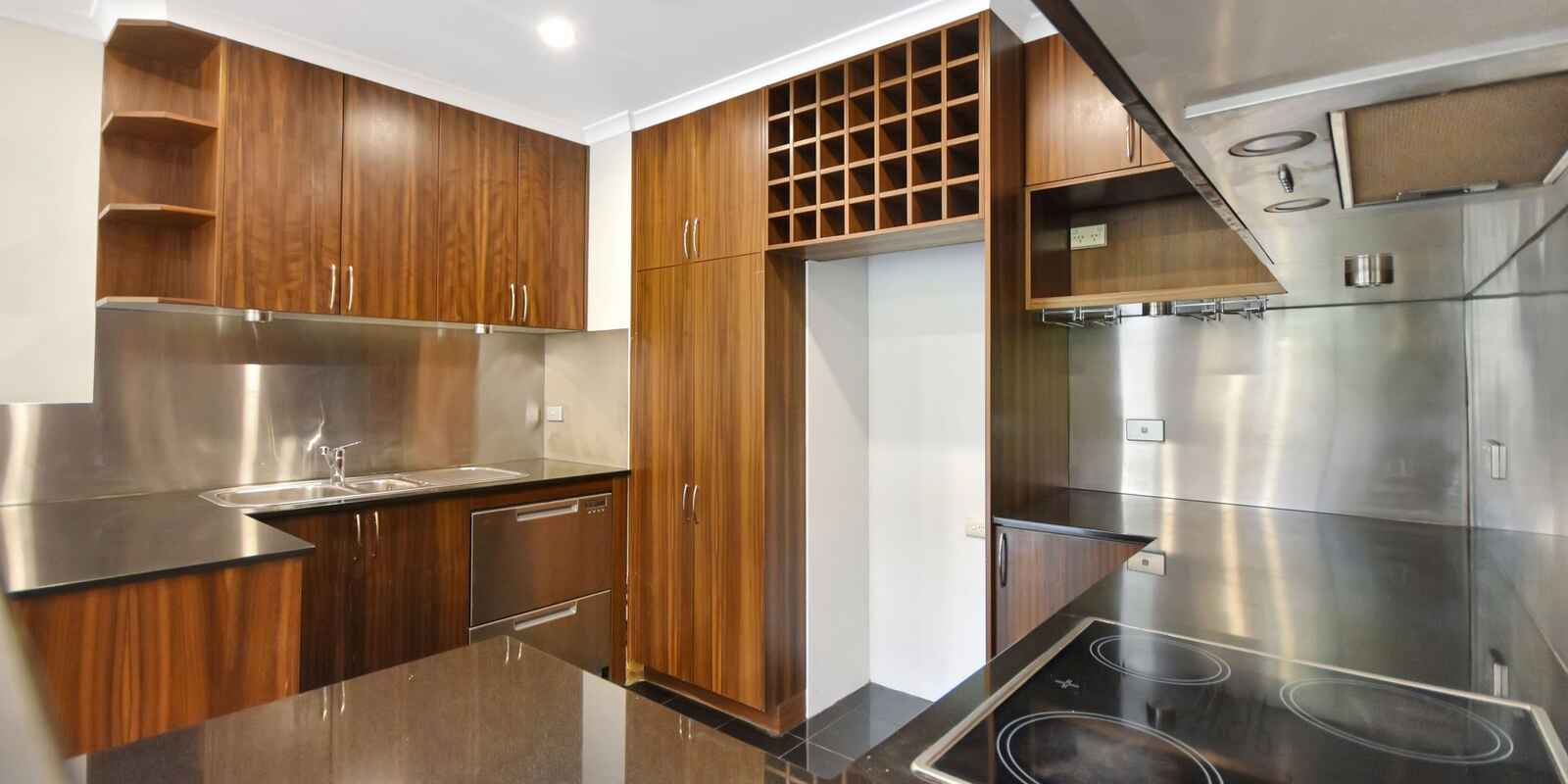 410/1 Boomerang Place Woolloomooloo