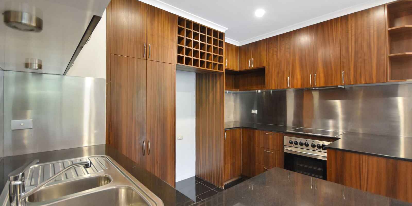 410/1 Boomerang Place Woolloomooloo