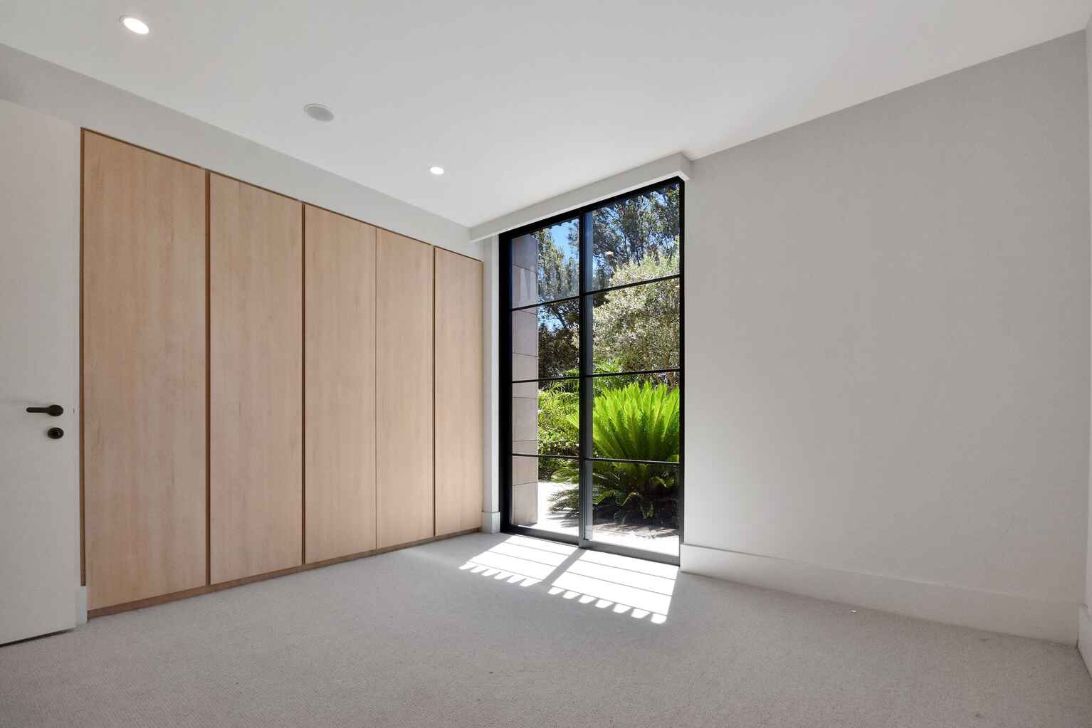 1/33 Newcastle Street Rose Bay