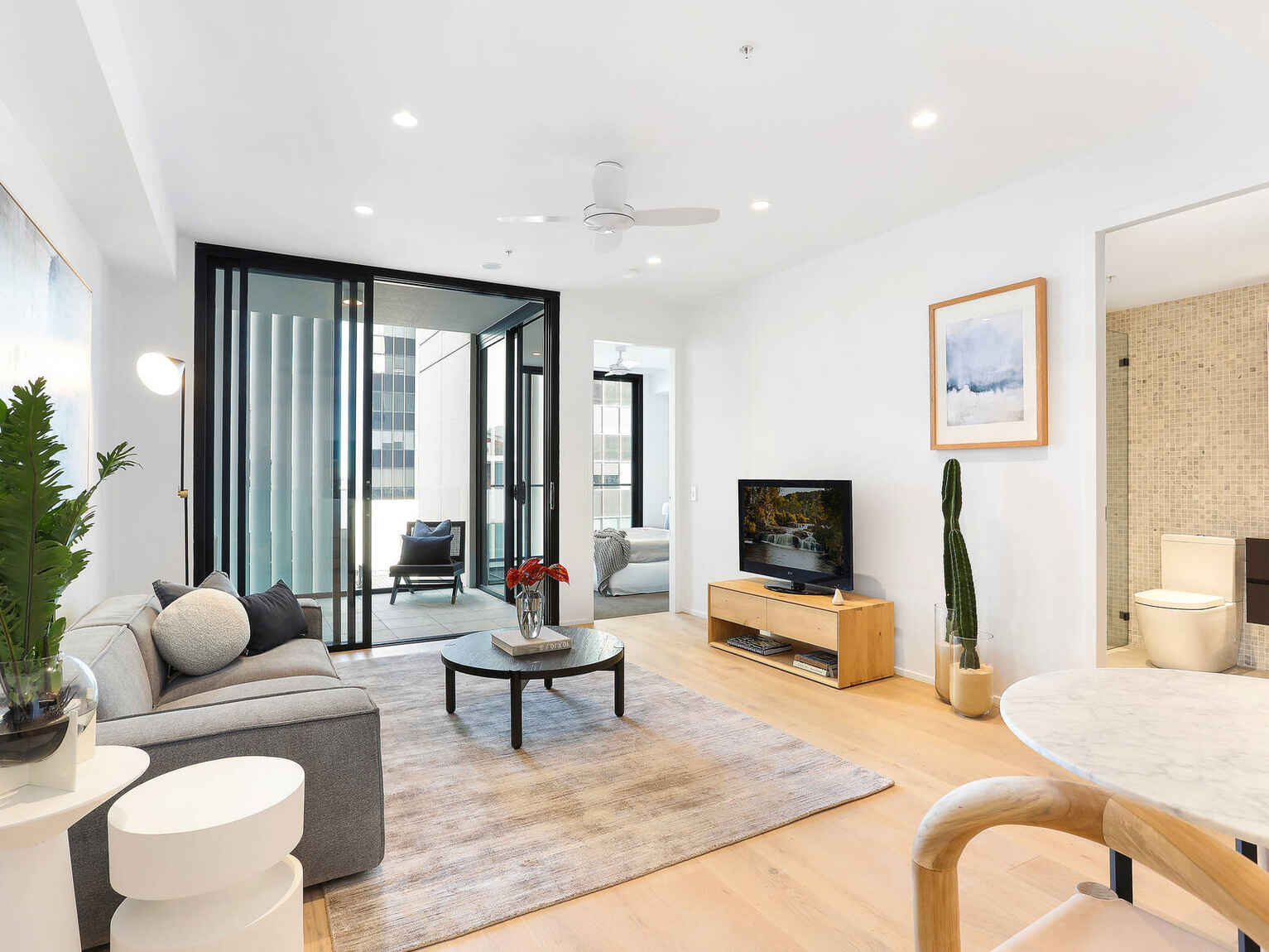 1 bed/32 Spring Street Bondi Junction