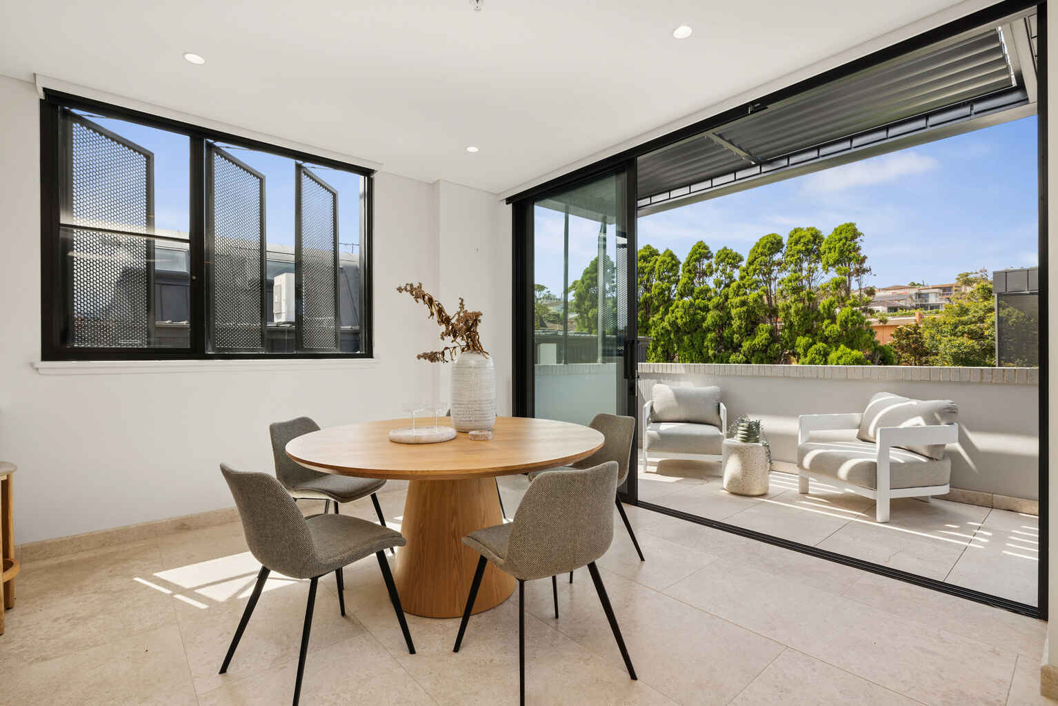 A302/575 Old South Head Road Rose Bay A302/575 Old South Head Road Rose Bay