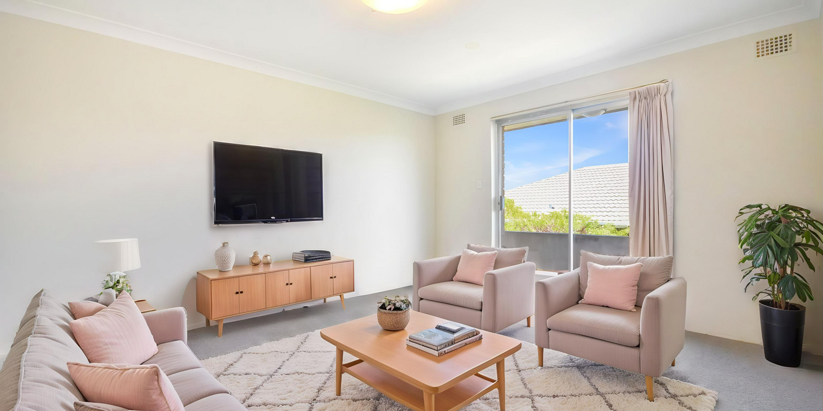 8/42 Dutruc Street Randwick