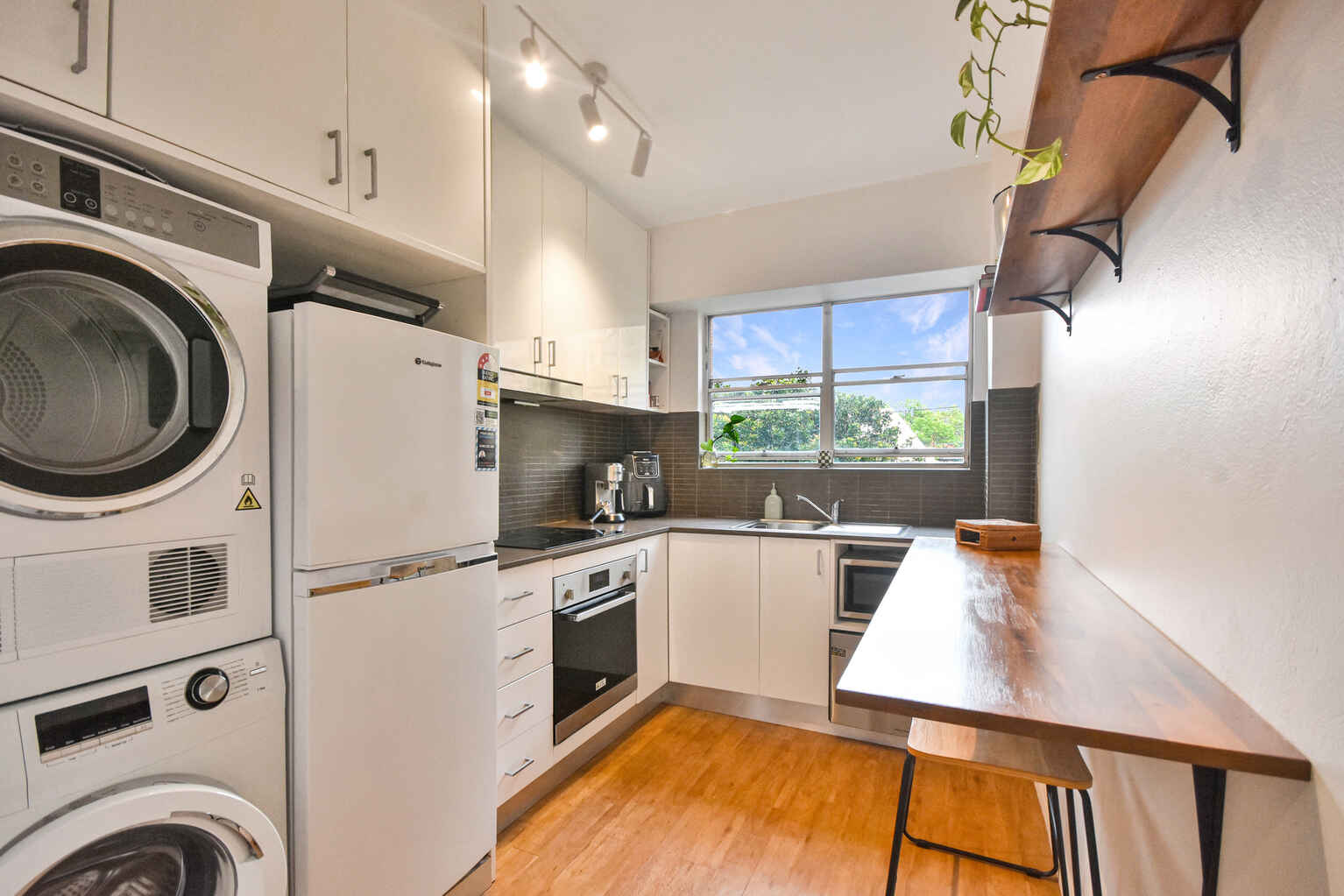 16/1 Cook Road Centennial Park