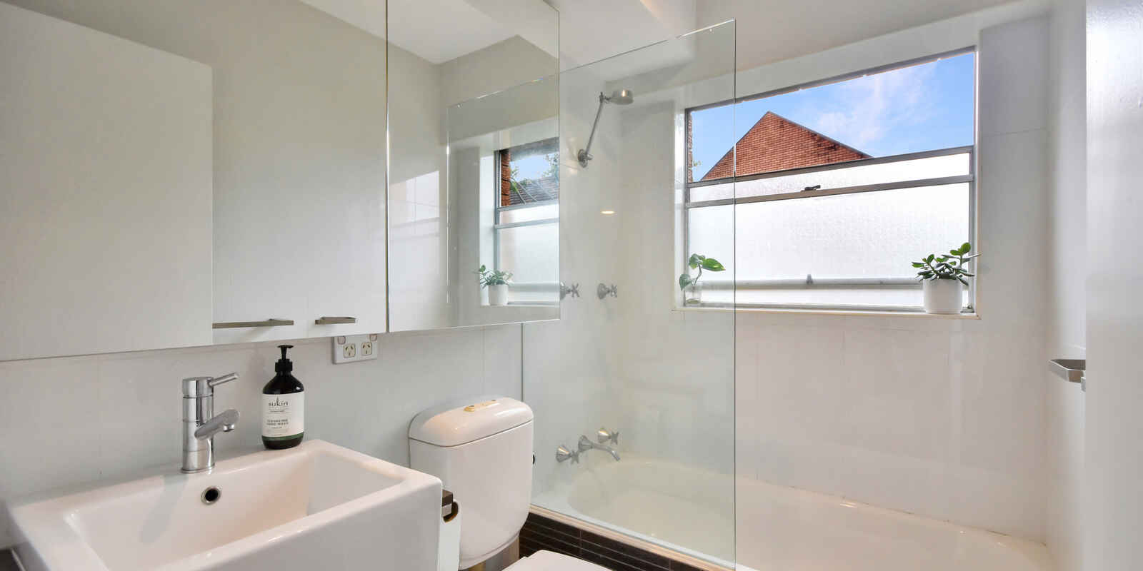 16/1 Cook Road Centennial Park