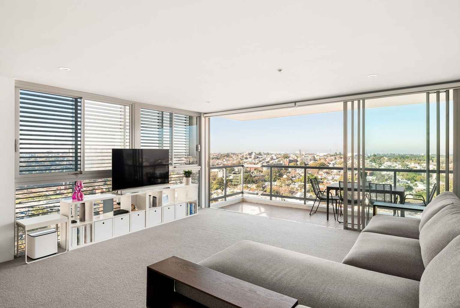 1706/3 Kings Cross Road Darlinghurst 1706/3 Kings Cross Road Darlinghurst