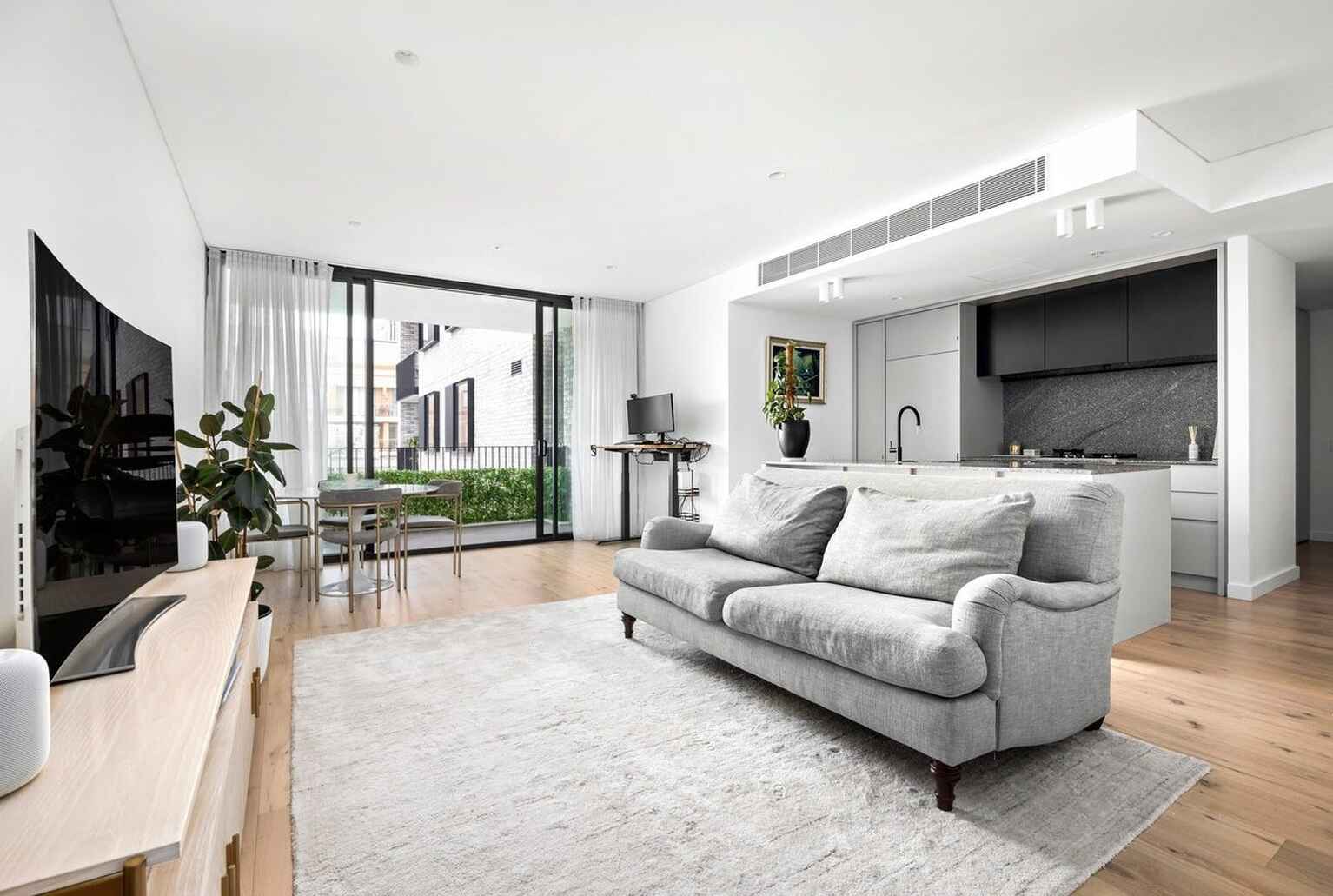 807/87 Oxford Street Bondi Junction 807/87 Oxford Street Bondi Junction
