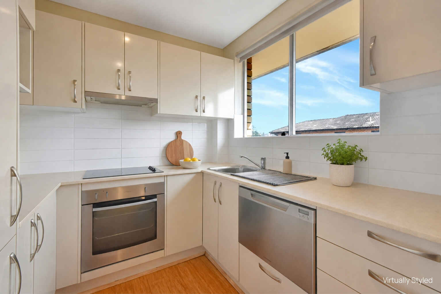 8/27 Wallis Parade North Bondi