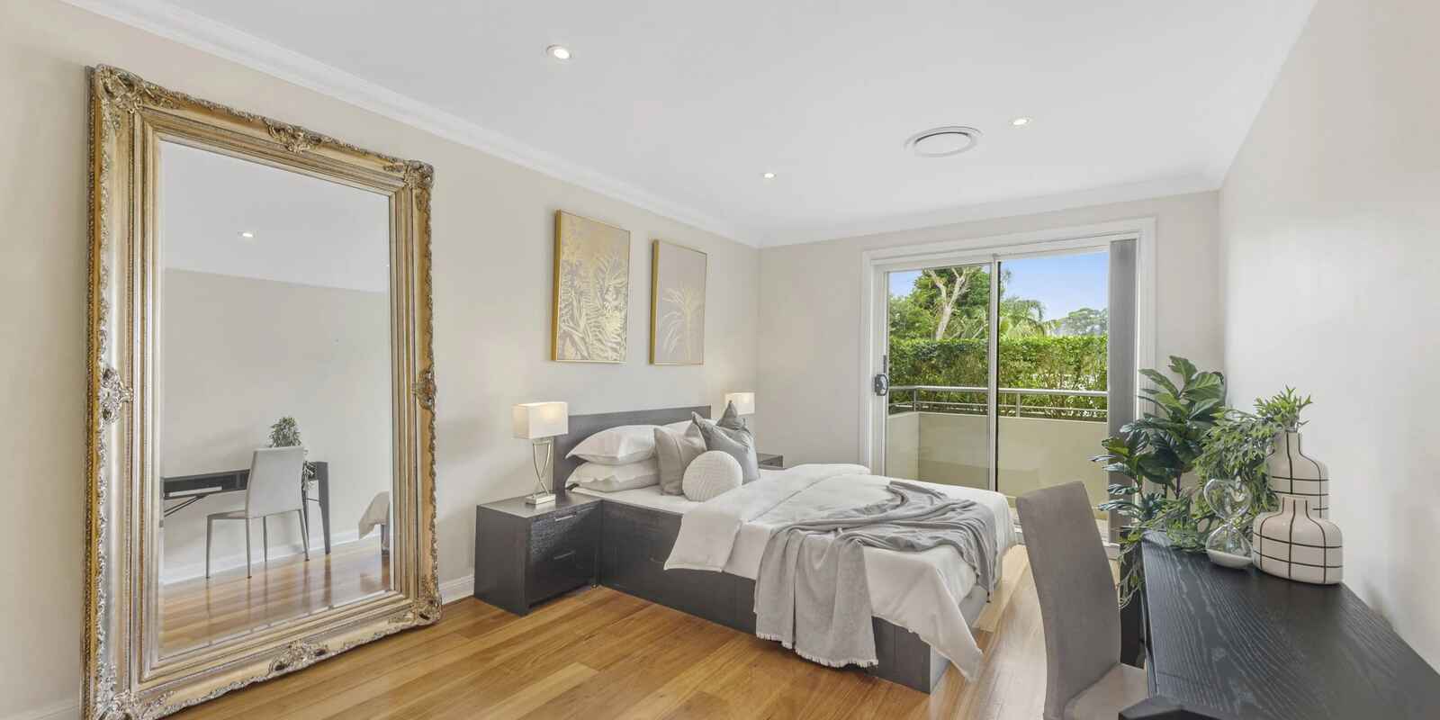 2/4 Albemarle Avenue Rose Bay 2/4 Albemarle Avenue Rose Bay